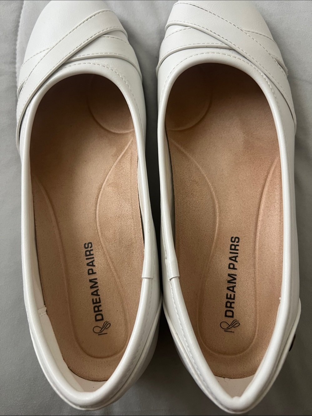 Dream Pairs White Crossover Strap Ballet Flats - Picture 8 of 8